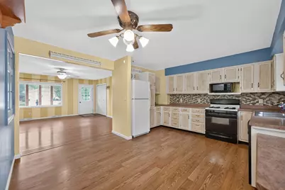 311 George Street, Sycamore, IL 60178 - Photo 8