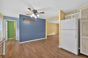 311 George St, Sycamore, IL 60178 - Photo 6