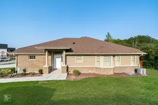 11198 Tuscany Ln, Lemont, IL 60439 - Photo 2