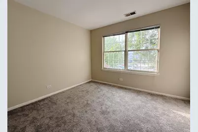 17791 W Salisbury Drive, Gurnee, IL 60031 - Photo 12