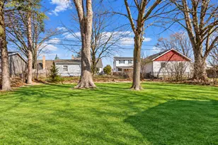 352 W Graham Ave, Lombard, IL 60148 - Photo 2