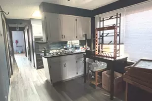 6047 S Normandy Ave, Chicago, IL 60638 - Photo 8