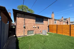 6047 S Normandy Ave, Chicago, IL 60638 - Photo 10
