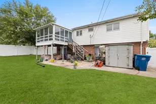 9121 Forest Dr, Hickory Hills, IL 60457 - Photo 18