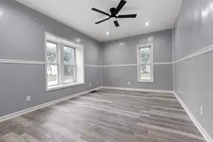 304 W Jackson St, Belvidere, IL 61008 - Photo 4