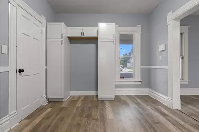 304 W Jackson Street, Belvidere, IL 61008 - Photo 6