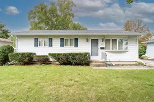 815 Pearson Dr, Joliet, IL 60435 - Photo 1