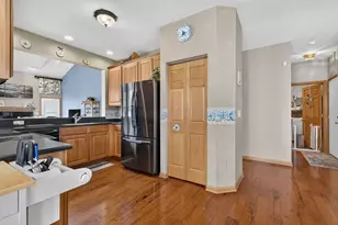 1149 Heron Cir, Joliet, IL 60431 - Photo 4
