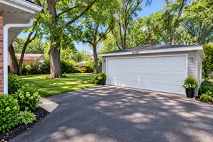 16100 Circle Dr, Markham, IL 60428 - Photo 16