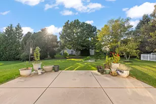 918 Elm St, Sugar Grove, IL 60554 - Photo 34