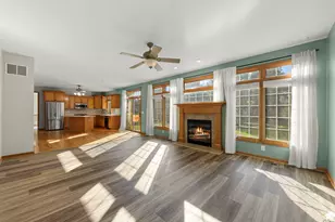 918 Elm St, Sugar Grove, IL 60554 - Photo 12