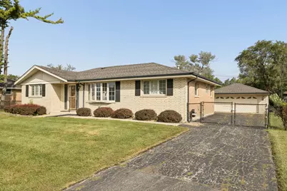 6516 W 84th Street, Burbank, IL 60459 - Photo 2