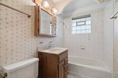 6516 W 84th Street, Burbank, IL 60459 - Photo 18