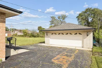 6516 W 84th Street, Burbank, IL 60459 - Photo 20