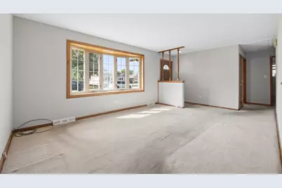 6516 W 84th Street, Burbank, IL 60459 - Photo 6