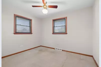 6516 W 84th Street, Burbank, IL 60459 - Photo 16
