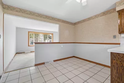 6516 W 84th Street, Burbank, IL 60459 - Photo 10