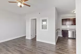 1608 W Sherwin Ave, Chicago, IL 60626 - Photo 6