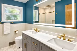 1400 Huntington Dr, Glenview, IL 60025 - Photo 8