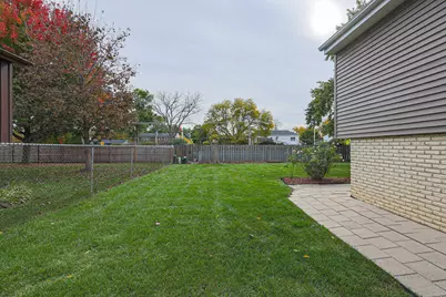 2703 N Brighton Place, Arlington Heights, IL 60004 - Photo 62