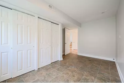 2703 N Brighton Place, Arlington Heights, IL 60004 - Photo 20