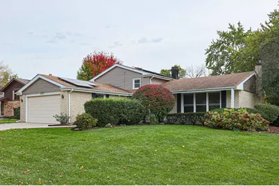 2703 N Brighton Place, Arlington Heights, IL 60004 - Photo 2