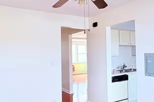 3201 W Berwyn Ave, Chicago, IL 60625 - Photo 6