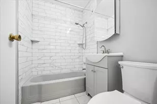 681 Elmhurst Rd, Des Plaines, IL 60016 - Photo 8