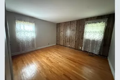 613 Newberry Drive, Streamwood, IL 60107 - Photo 12