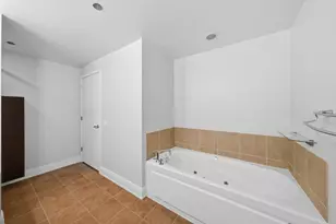 505 N McClurg Ct, Chicago, IL 60611 - Photo 16