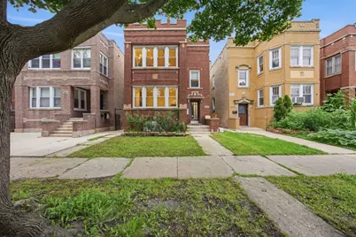 4836 W Barry Avenue, Chicago, IL 60641 - Photo 1
