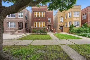 4836 W Barry Ave, Chicago, IL 60641 - Photo 1