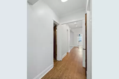 4836 W Barry Avenue, Chicago, IL 60641 - Photo 8