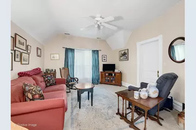 540 N Harvey Avenue, Oak Park, IL 60302 - Photo 18