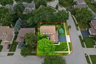 1222 Biscayne Dr, Elk Grove Village, IL 60007 - Photo 4
