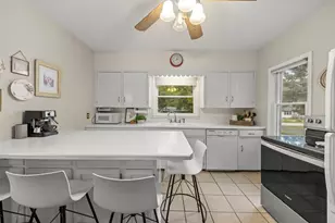 1007 S Harrison St, Batavia, IL 60510 - Photo 6