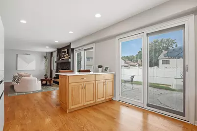 658 Monterey Drive, Crystal Lake, IL 60014 - Photo 12