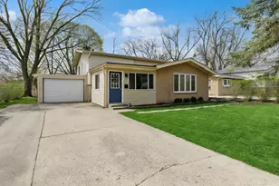 403 E Lake Ave, Glenview, IL 60025 - Photo 2