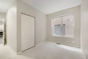 1357 W Fullerton Ave, Chicago, IL 60614 - Photo 8