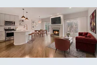 1357 W Fullerton Avenue #B, Chicago, IL 60614 - Photo 2