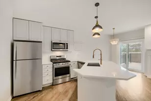1357 W Fullerton Ave, Chicago, IL 60614 - Photo 4