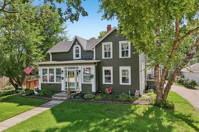 322 W High Street, Sycamore, IL 60178 - Photo 2