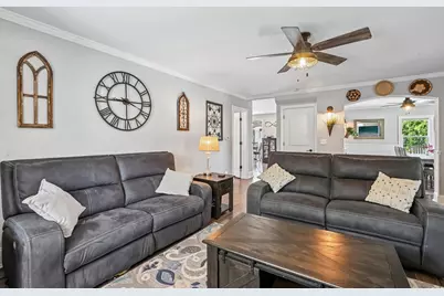 322 W High Street, Sycamore, IL 60178 - Photo 6