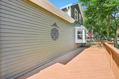 322 W High Street, Sycamore, IL 60178 - Photo 36