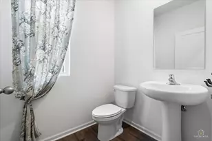 695 Kentshire Cir, Elgin, IL 60124 - Photo 26