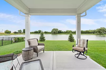 695 Kentshire Circle, Elgin, IL 60124 - Photo 16