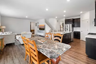 695 Kentshire Circle, Elgin, IL 60124 - Photo 18
