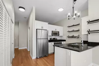 2035 S Indiana Avenue #405, Chicago, IL 60616 - Photo 6