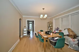 6609 N Artesian Ave, Chicago, IL 60645 - Photo 8