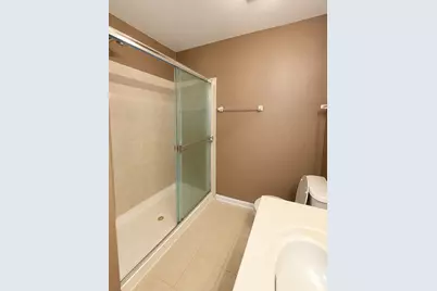527 Cary Woods Circle, Cary, IL 60013 - Photo 12